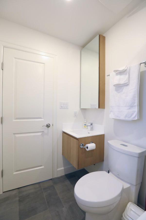Vancouver Traveller B&B Екстер'єр фото