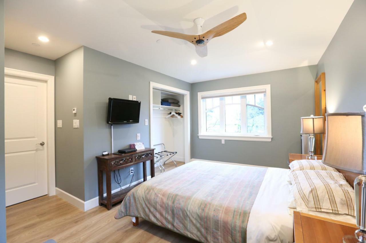Vancouver Traveller B&B Екстер'єр фото